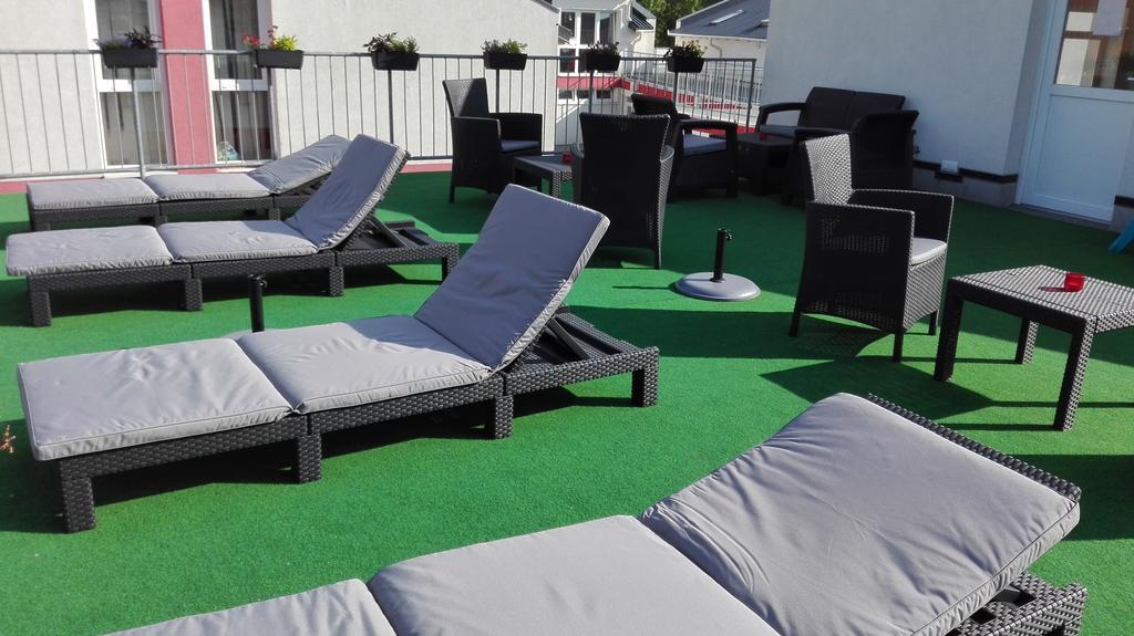 Hotel Pallone Balatonfured Bagian luar foto